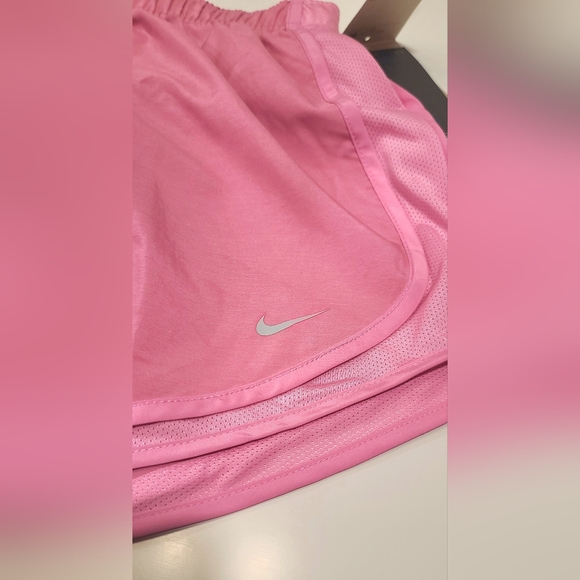Nike Dri-Fit Pink & Gray Women’s Running Shorts NWT Bundle – Plus Size 3X - Picture 3 of 16